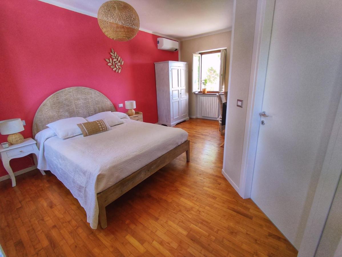 La Tomatica In Commedia Villa Mongardino Екстериор снимка