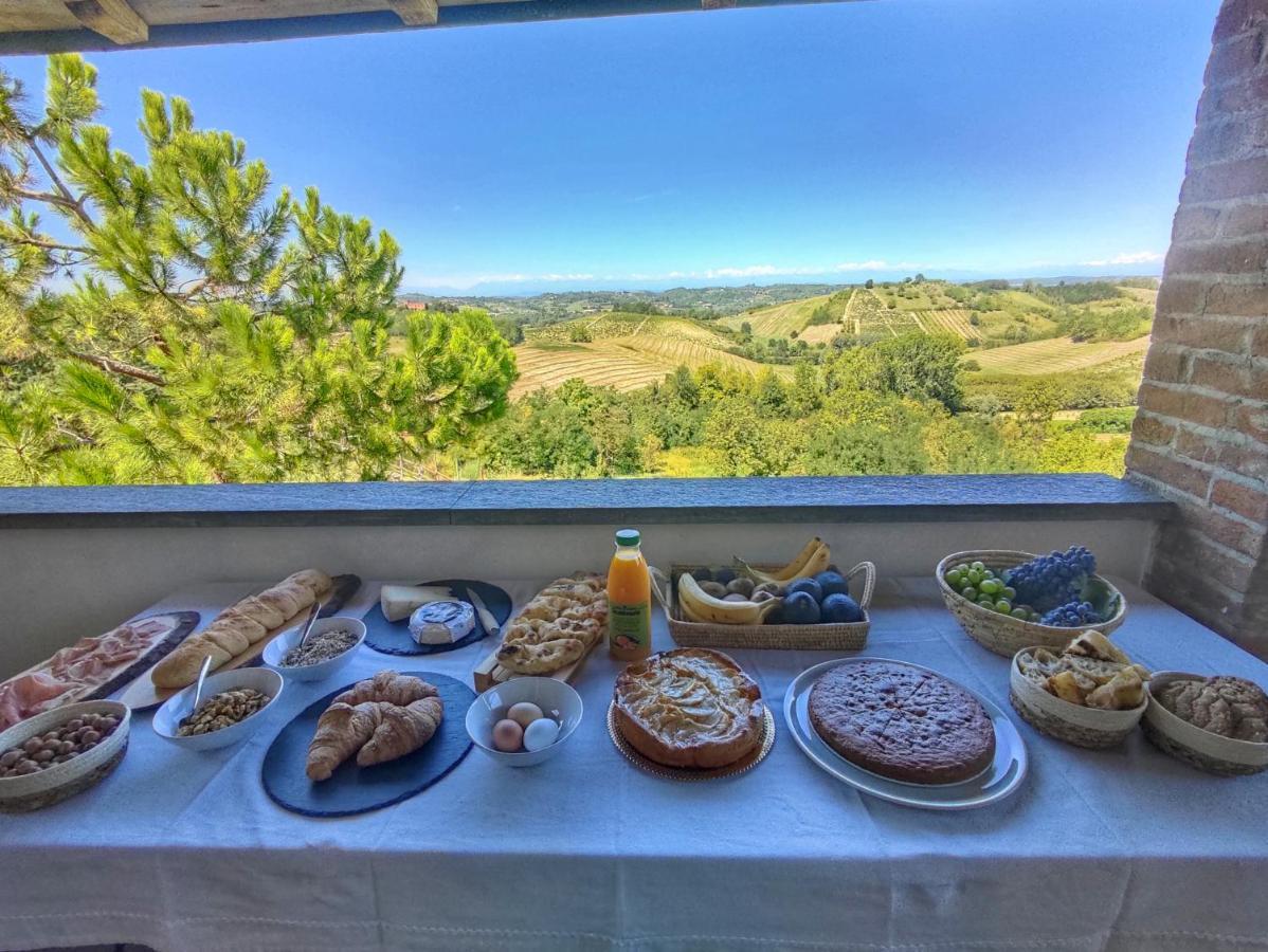 La Tomatica In Commedia Villa Mongardino Екстериор снимка